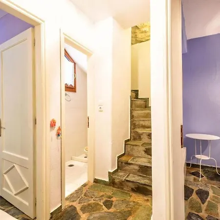 Aegean Whisper - Parikia