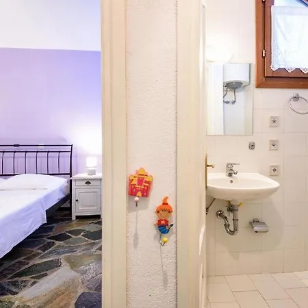 Aegean Whisper - Parikia בית נופש