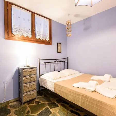 Aegean Whisper - Parikia *