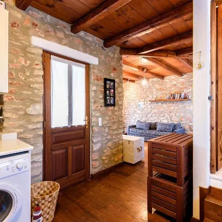 Aegean Whisper - Parikia *